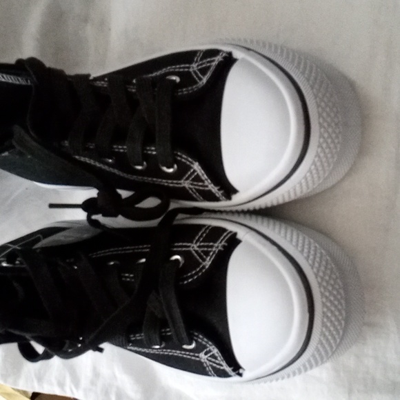 Streetwear Society High Top Canvas Sneakers Size 7 - Picture 2 of 7